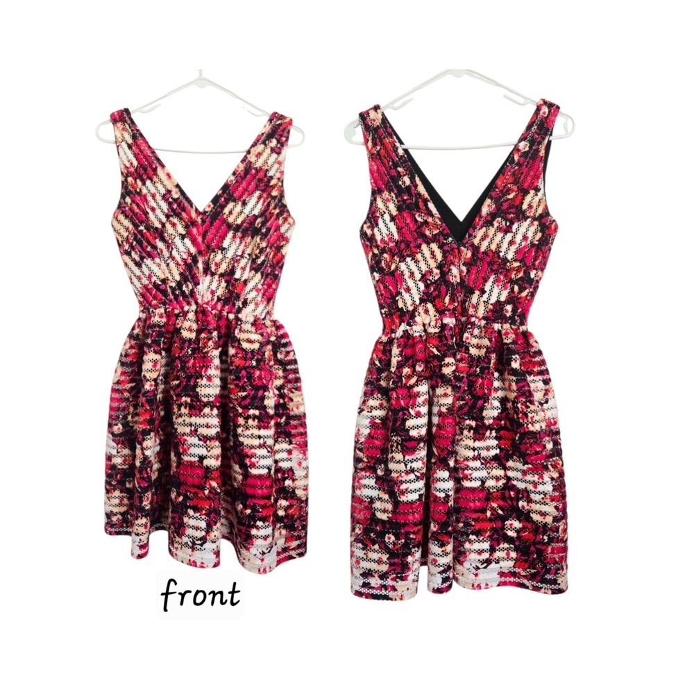 Saks‎ Fifth Avenue Floral Lace Fit Flare Mini Dress Small V-neck Prom Party Club